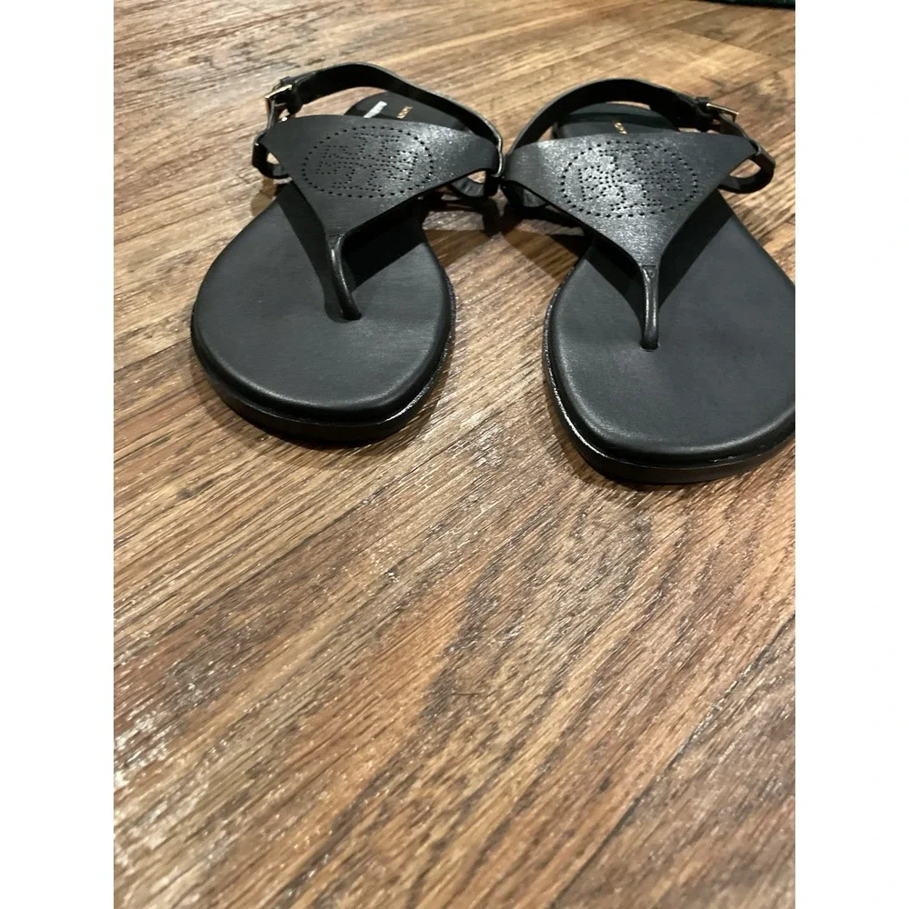 Tory Burch Capri Perf Sandal Thong Leather Perfect Black Size‎ 7 NWOB